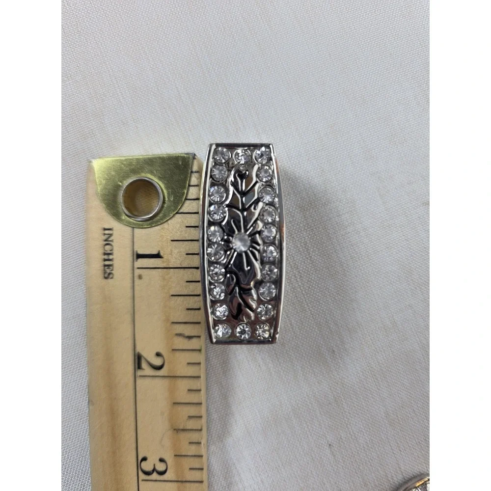 Silver Tone and Rhinestone Pin Style Belt Buckle with‎ Belt Loop Western
